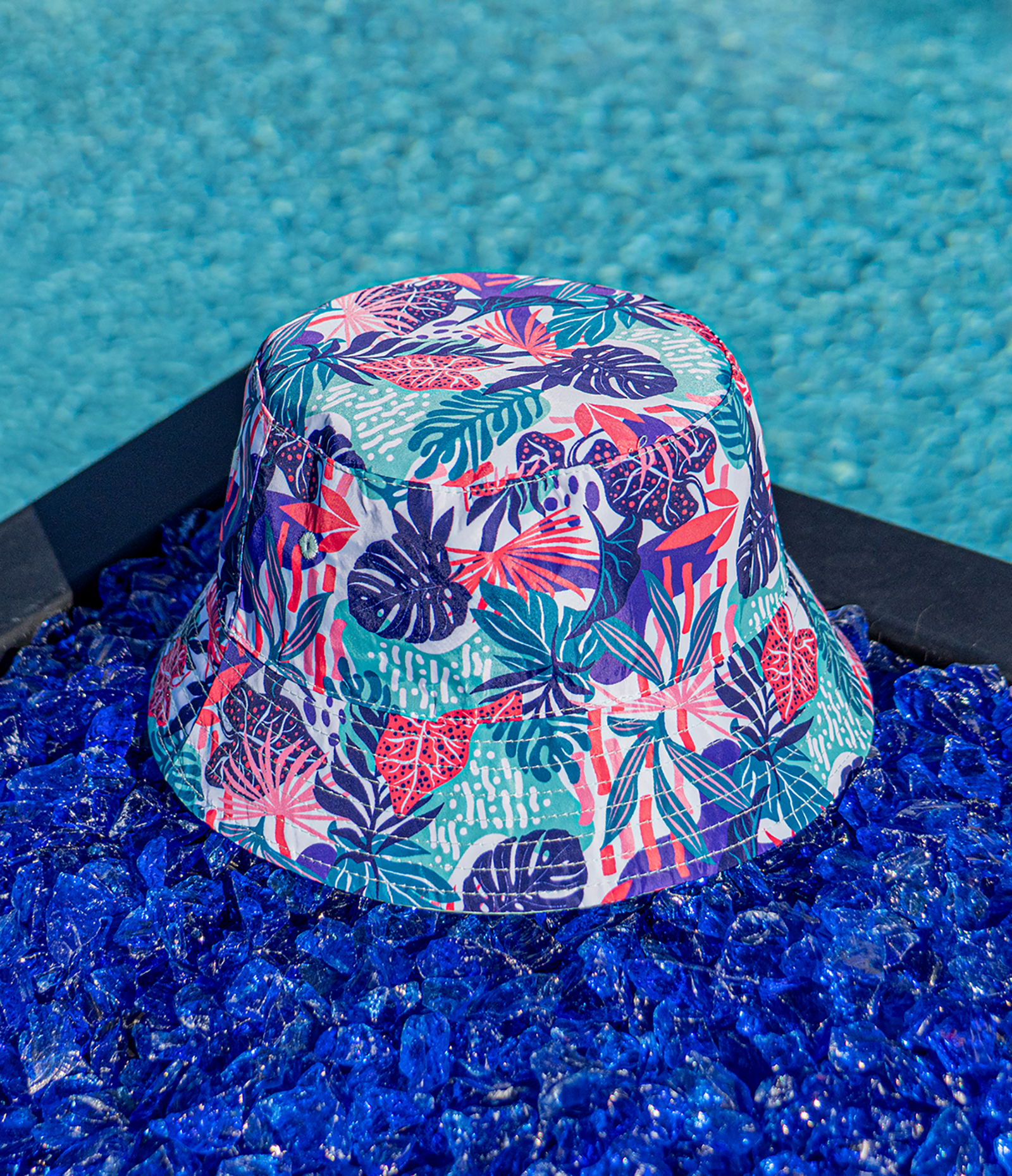 ★送料・関税込★Reinsein★Butterfly stripe knit buckethat★ ☆人気☆【Reinsein】☆Butterfly stripe knit bucketha.t